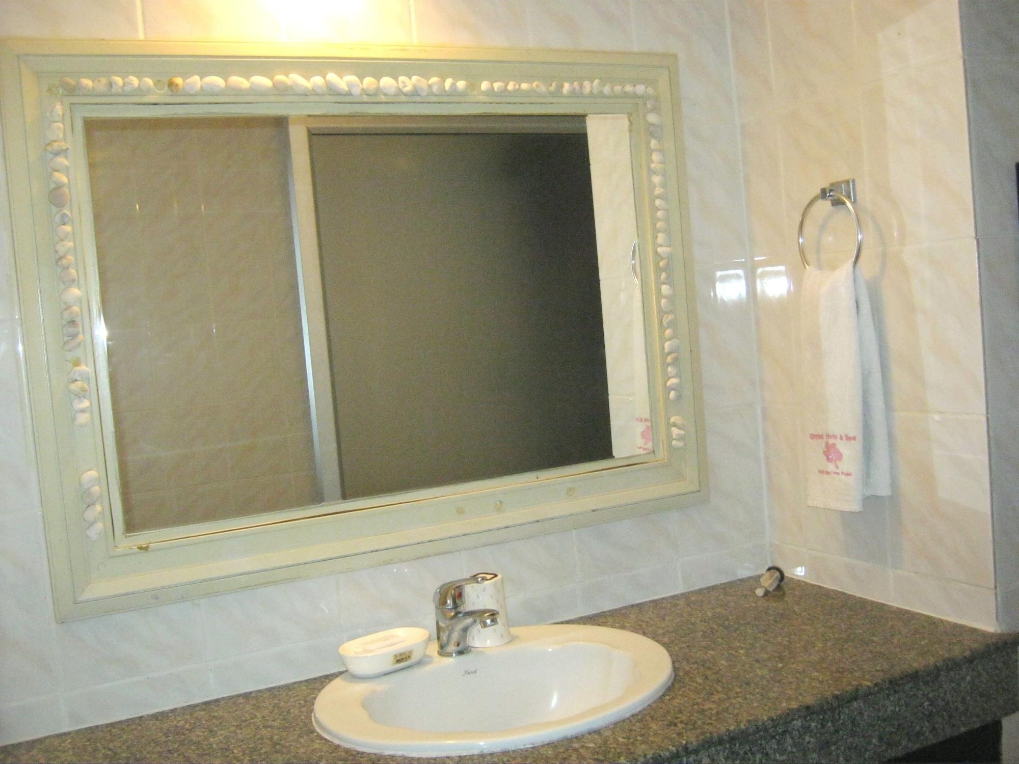 The Orchid Hotel Kalim Bay Patong Bagian luar foto