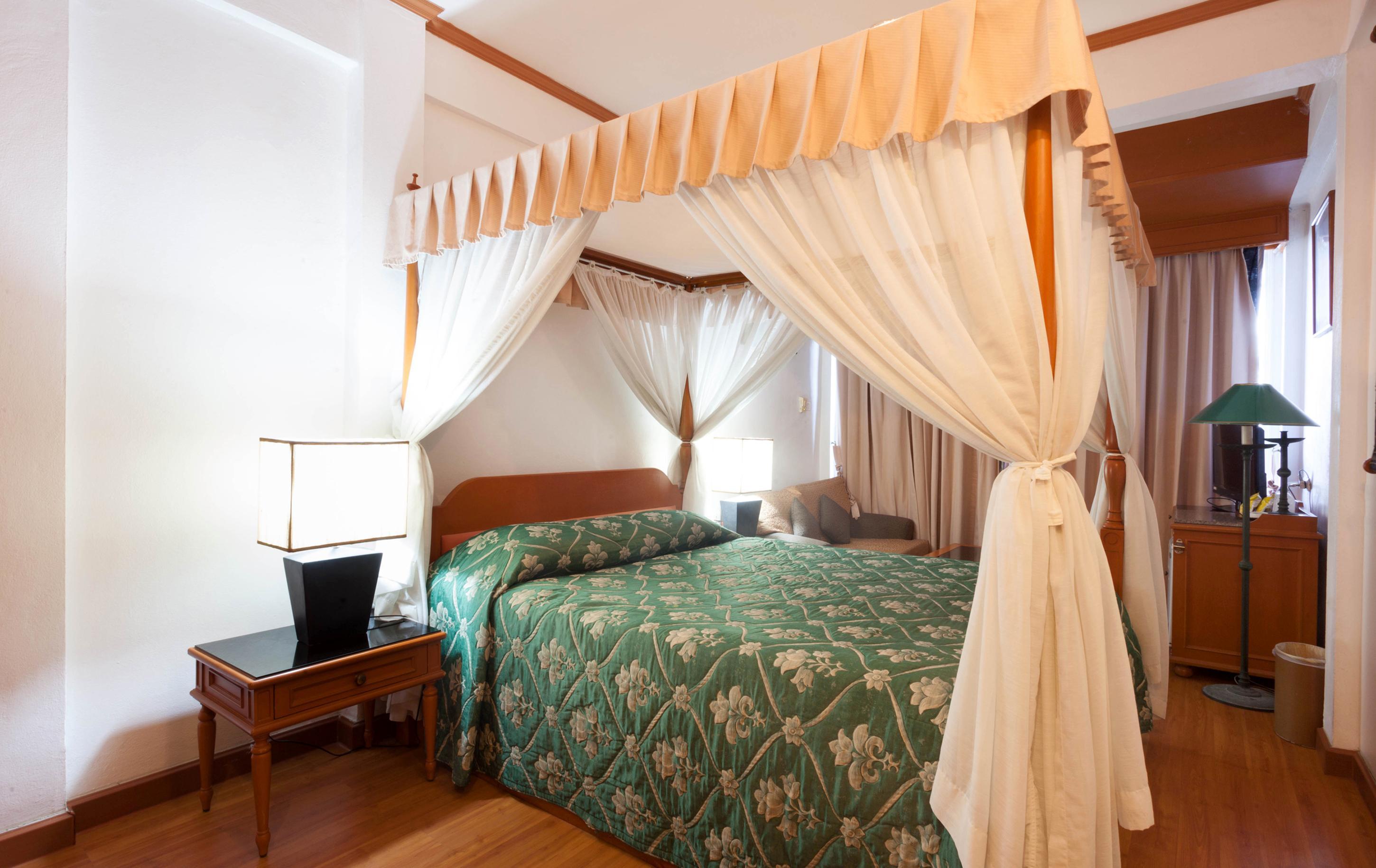 The Orchid Hotel Kalim Bay Patong Bagian luar foto